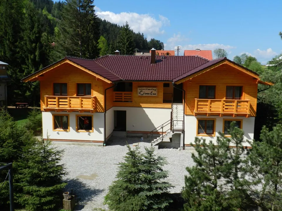 Budova apartmánov